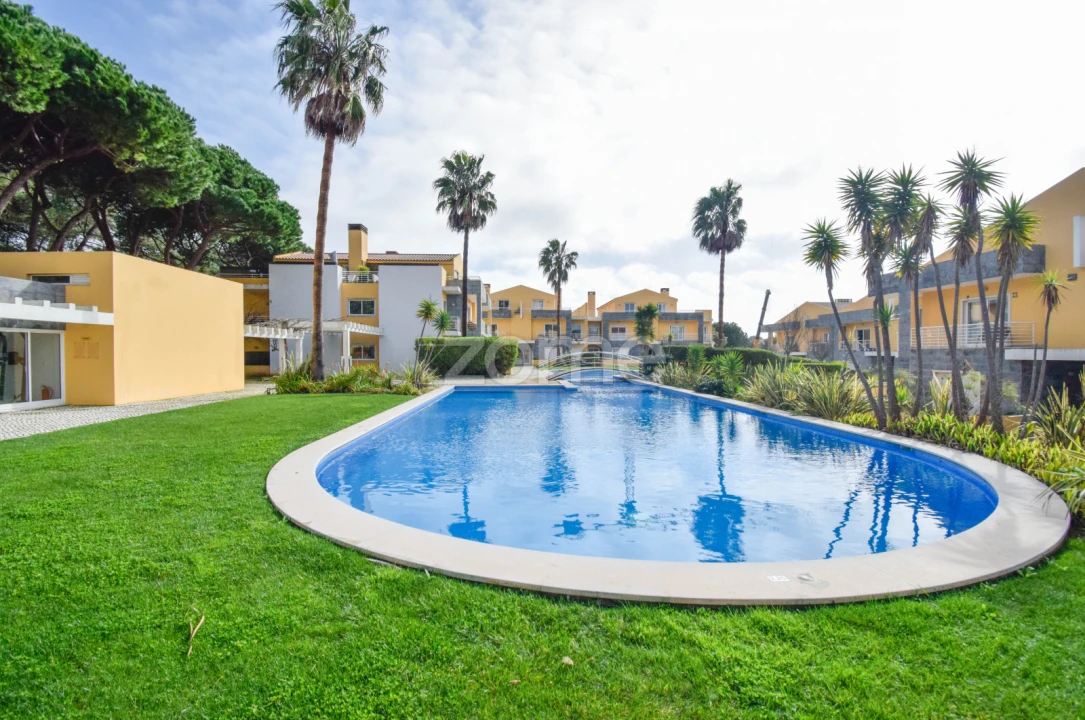 Apartamento T3 para Venda em Cascais e Estoril Foto 1