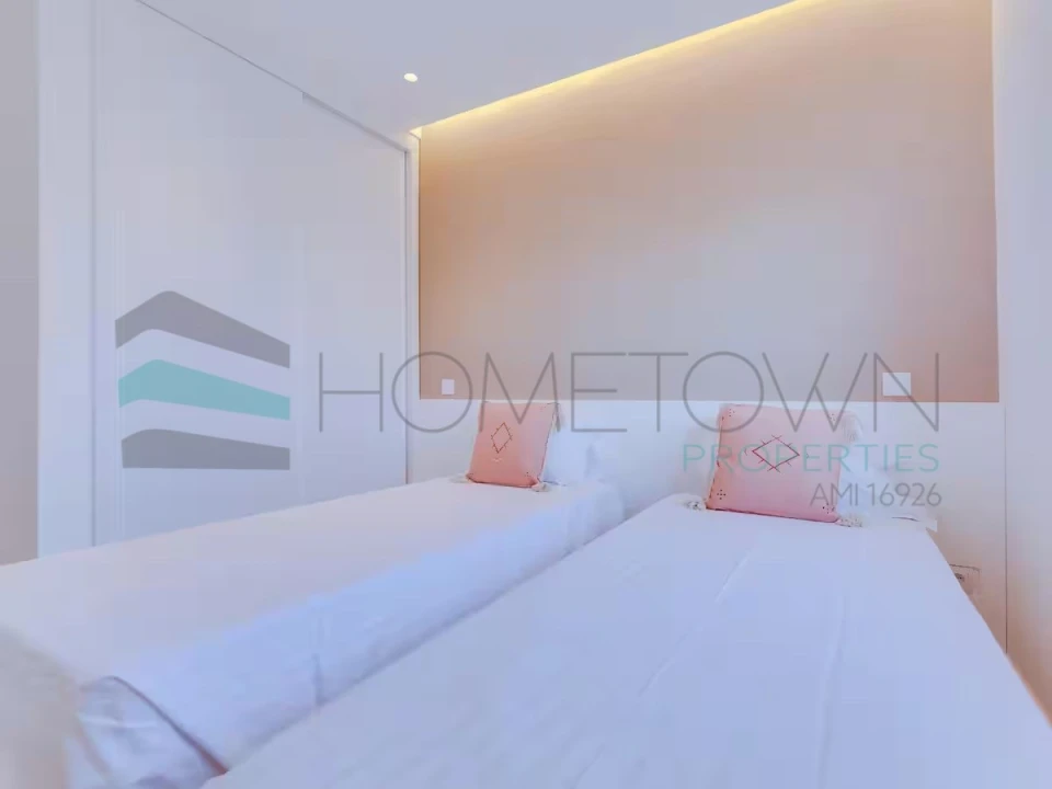 Apartamento T2 para Venda em Quarteira Foto 7