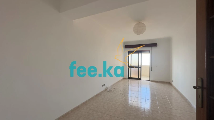 Apartamento T2 para Arrendamento em Castelo Branco Foto 9