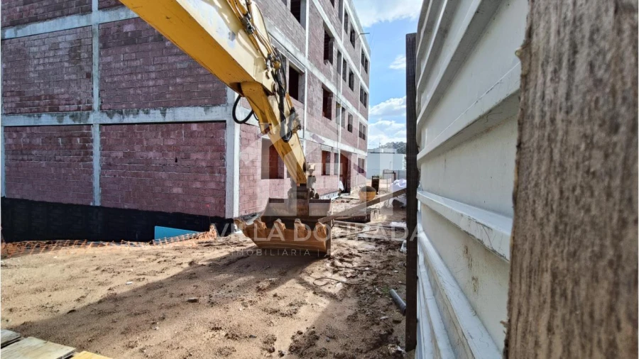 Apartamento T1 para Venda em Canelas Foto 4