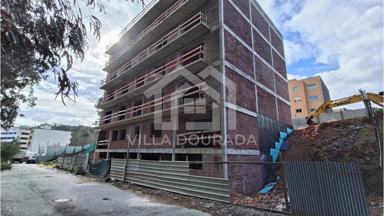 Apartamento T1 para Venda em Canelas Foto 2