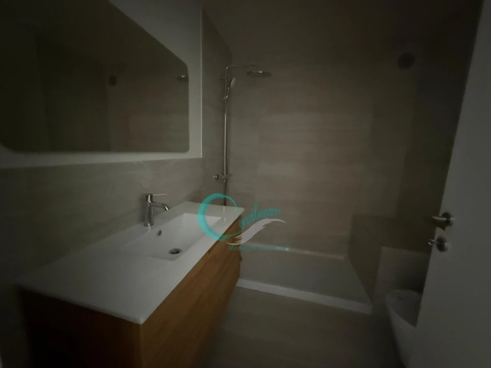 Apartamento T2 para Venda em Almada, Cova da Piedade, Pragal e Cacilhas Foto 13