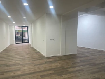 Loja para Arrendamento em Penha de França