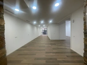 Loja para Arrendamento em Penha de França