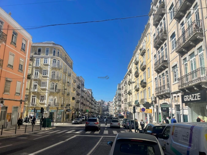 Loja para Arrendamento em Penha de França Foto 2
