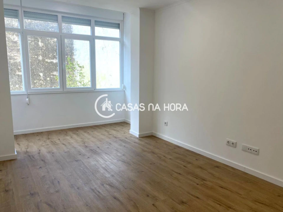 Apartamento T2 para Arrendamento em Almada, Cova da Piedade, Pragal e Cacilhas Foto 8