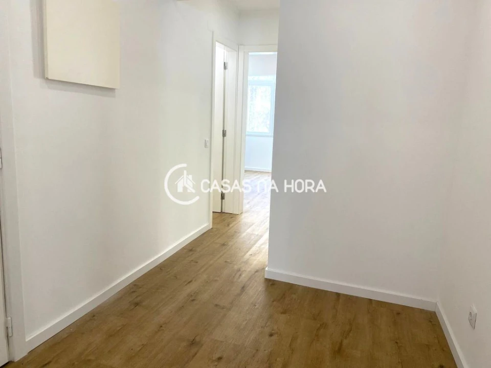 Apartamento T2 para Arrendamento em Almada, Cova da Piedade, Pragal e Cacilhas Foto 12