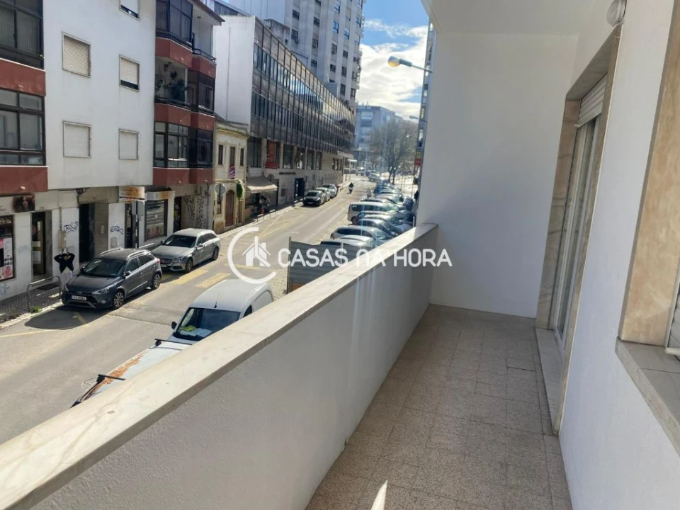 Apartamento T2 para Arrendamento em Almada, Cova da Piedade, Pragal e Cacilhas Foto 25