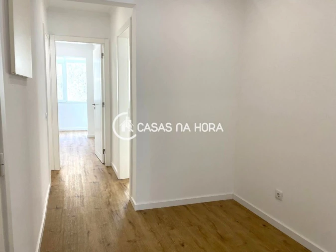 Apartamento T2 para Arrendamento em Almada, Cova da Piedade, Pragal e Cacilhas Foto 11