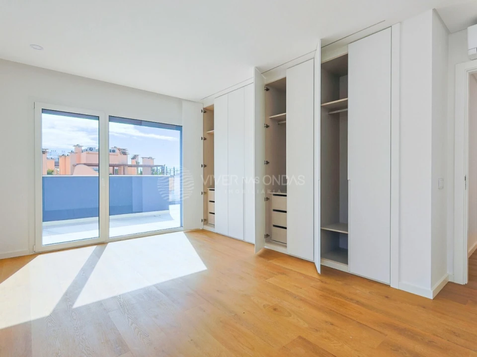 Apartamento T1 para Venda em Costa da Caparica Foto 9