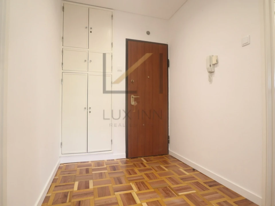 Apartamento T3 para Venda em Águas Livres Foto 2