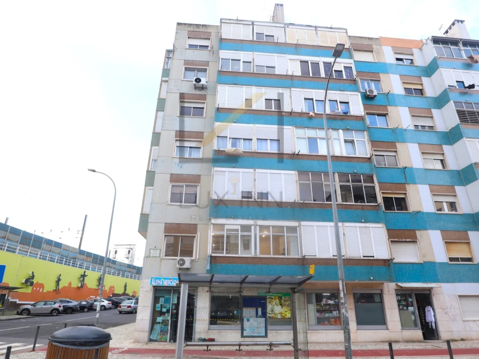 Apartamento T3 para Venda em Águas Livres Foto 29