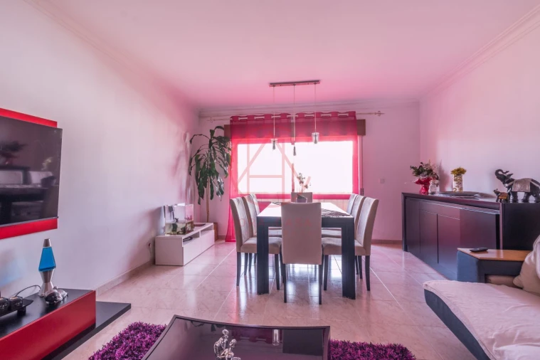 Apartamento T2 para Venda em Póvoa de Santa Iria e Forte da Casa Foto 2