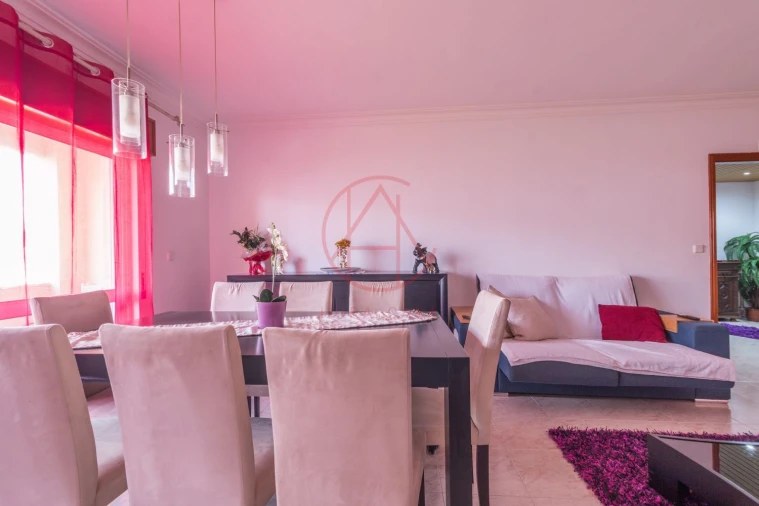 Apartamento T2 para Venda em Póvoa de Santa Iria e Forte da Casa Foto 9