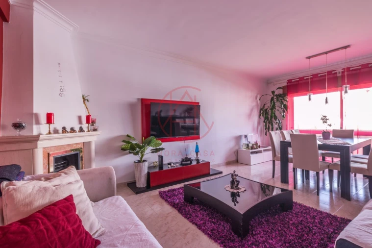 Apartamento T2 para Venda em Póvoa de Santa Iria e Forte da Casa Foto 3