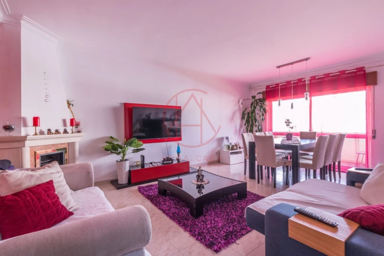 Apartamento T2 para Venda em Póvoa de Santa Iria e Forte da Casa Foto 1