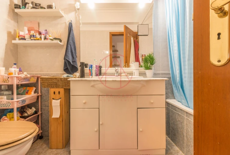 Apartamento T2 para Venda em Póvoa de Santa Iria e Forte da Casa Foto 28