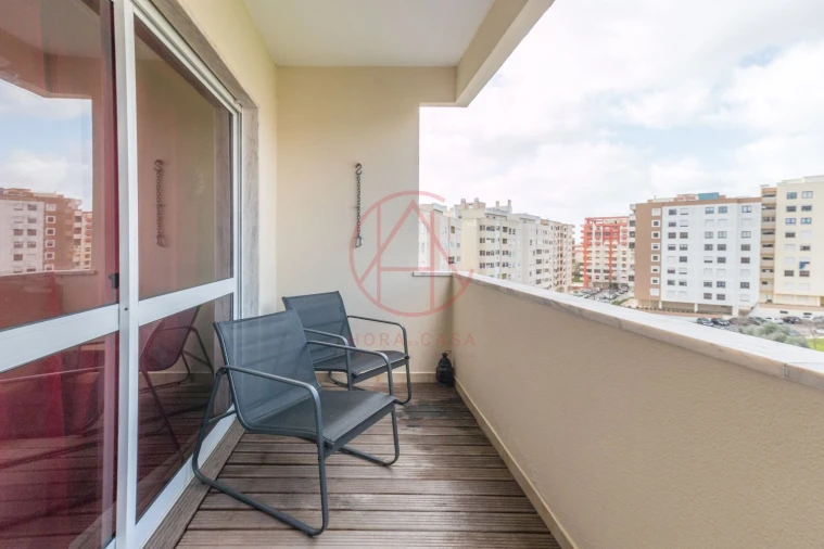 Apartamento T2 para Venda em Póvoa de Santa Iria e Forte da Casa Foto 16