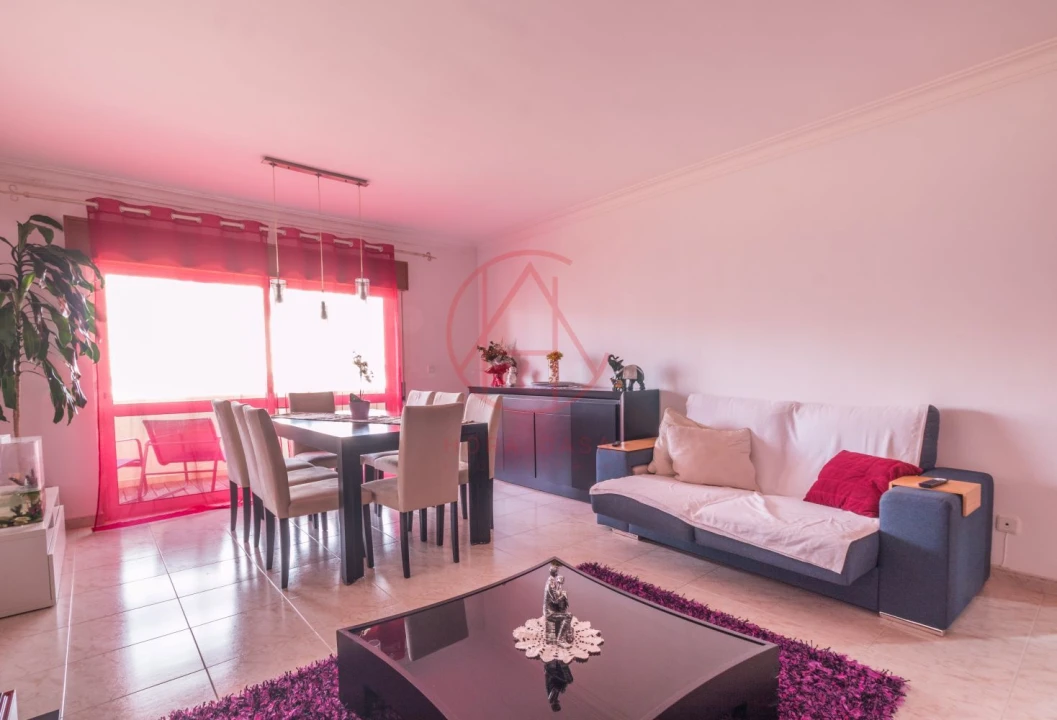 Apartamento T2 para Venda em Póvoa de Santa Iria e Forte da Casa Foto 4