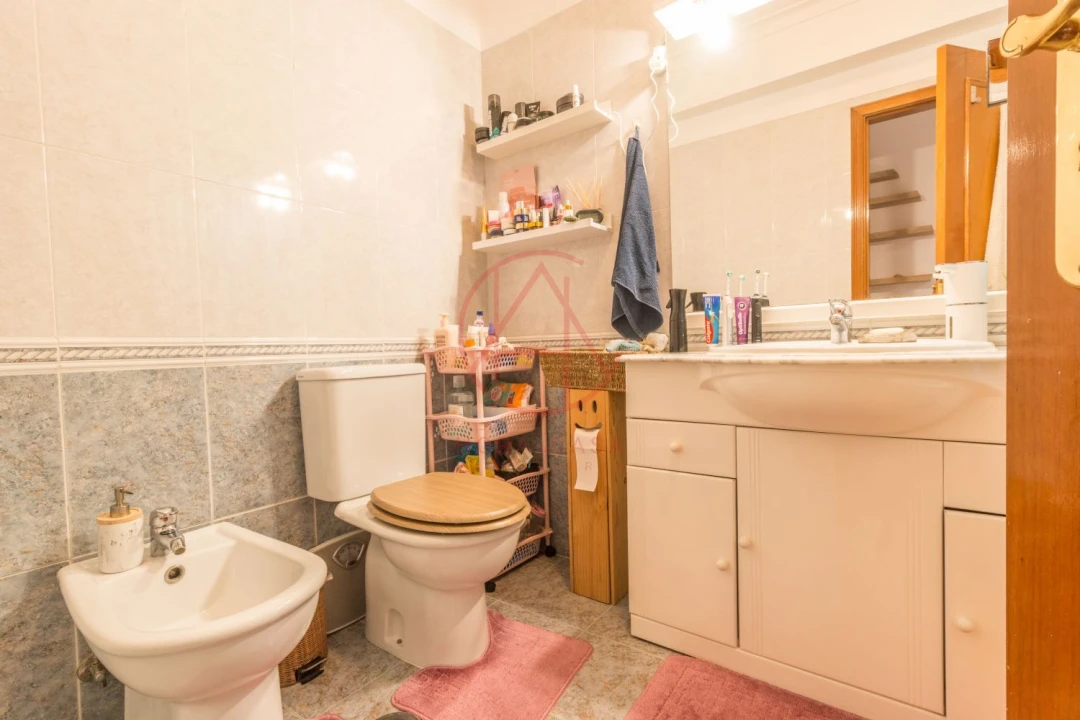 Apartamento T2 para Venda em Póvoa de Santa Iria e Forte da Casa Foto 27