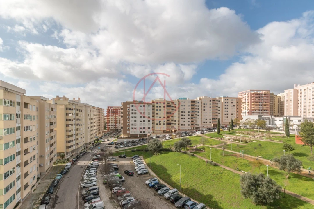 Apartamento T2 para Venda em Póvoa de Santa Iria e Forte da Casa Foto 10