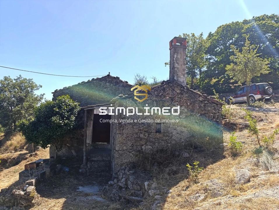 Quinta T1 para Venda em Orjais Foto 17