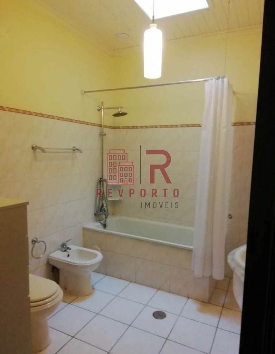 Moradia T1 para Arrendamento em Souto Foto 10