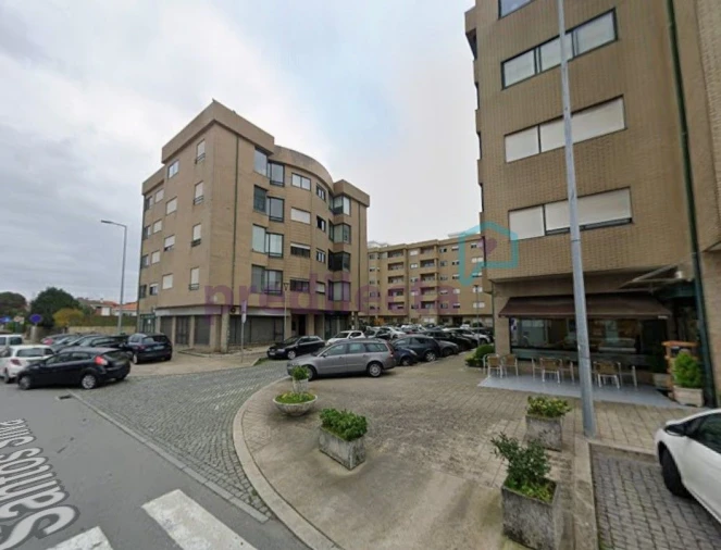 Apartamento T1 para Arrendamento em Paranhos Foto 2