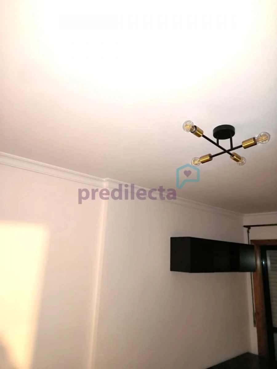 Apartamento T1 para Arrendamento em Paranhos Foto 8