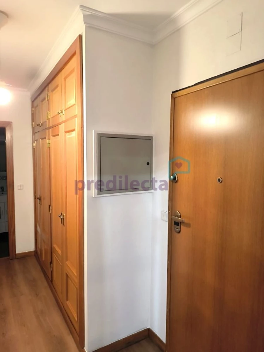 Apartamento T1 para Arrendamento em Paranhos Foto 5