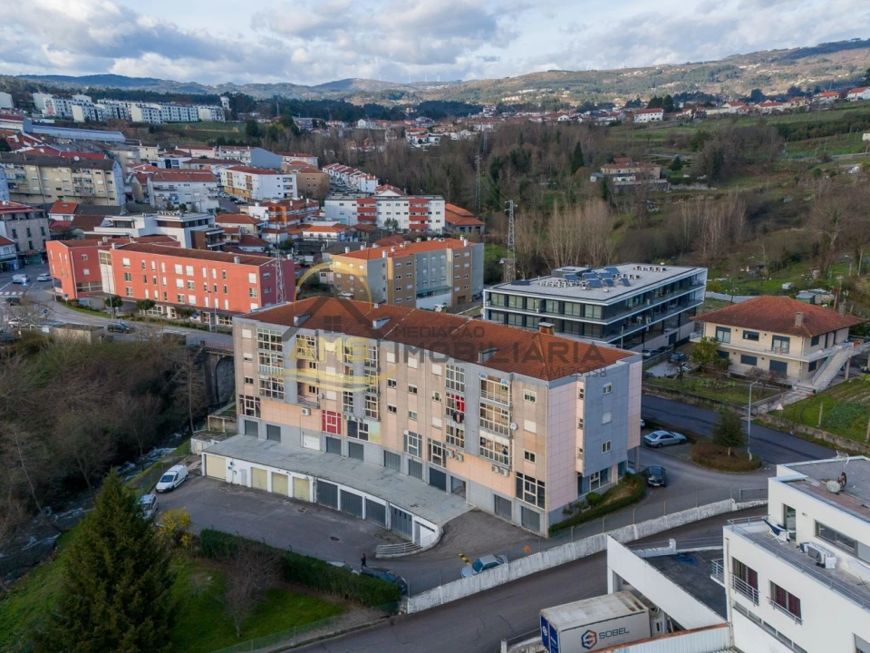 Apartamento T3 para Venda em Quinchães Foto 13