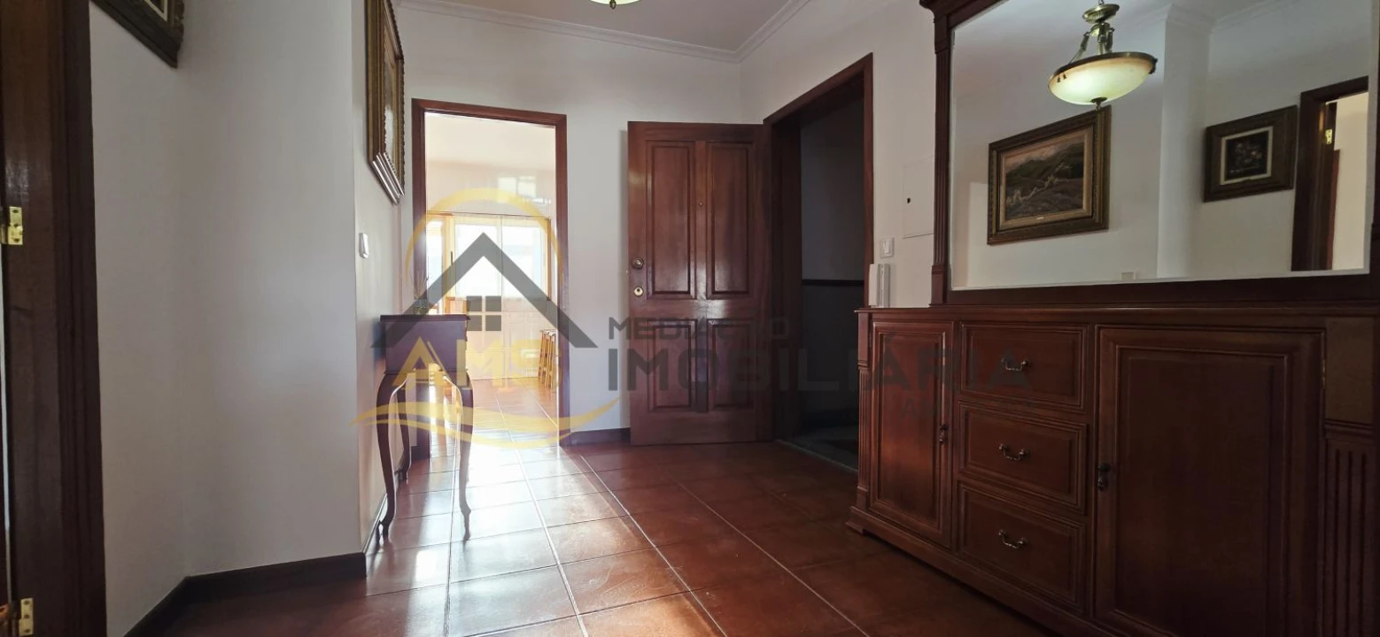 Apartamento T3 para Venda em Quinchães Foto 51