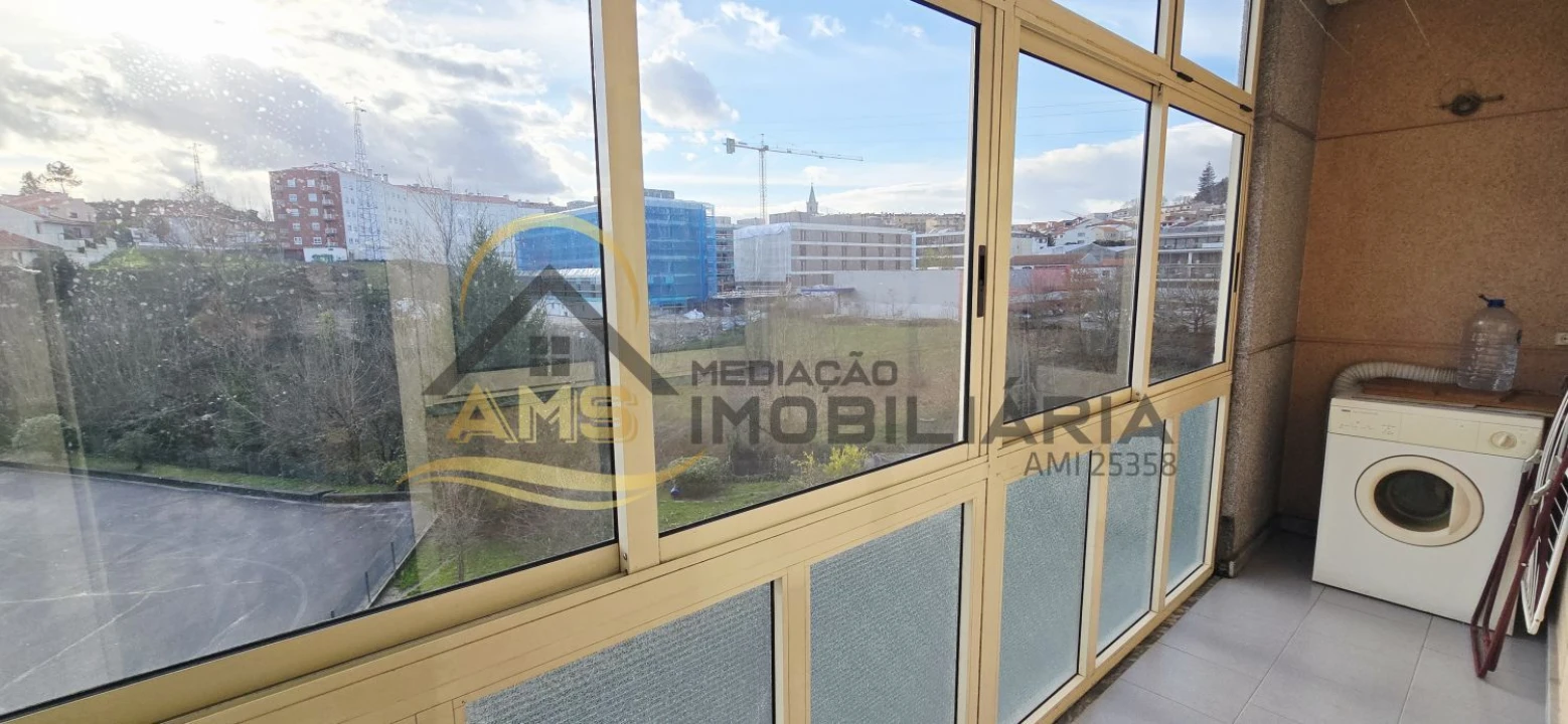 Apartamento T3 para Venda em Quinchães Foto 55