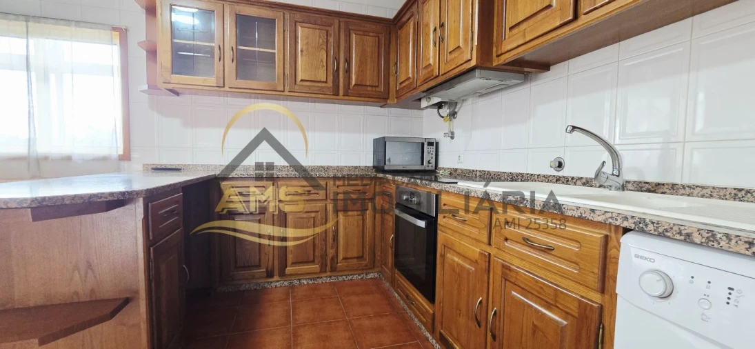 Apartamento T3 para Venda em Quinchães Foto 25