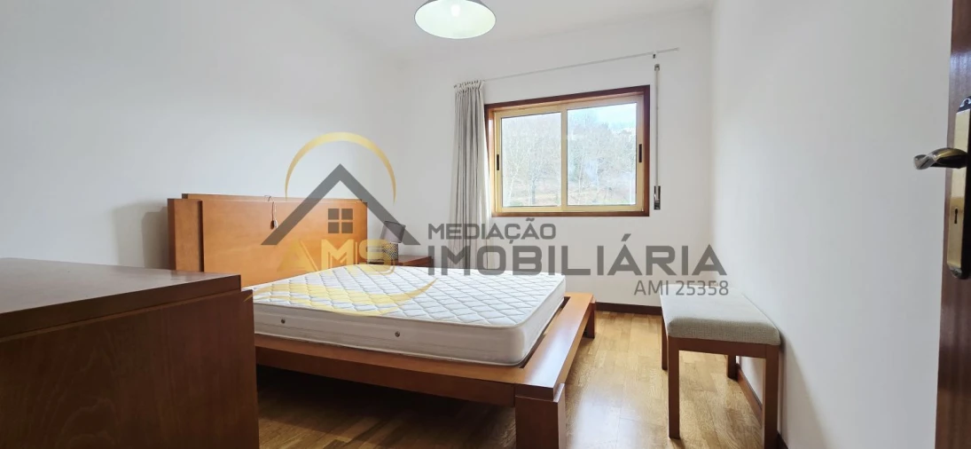 Apartamento T3 para Venda em Quinchães Foto 33
