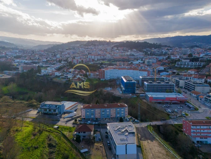 Apartamento T3 para Venda em Quinchães Foto 16