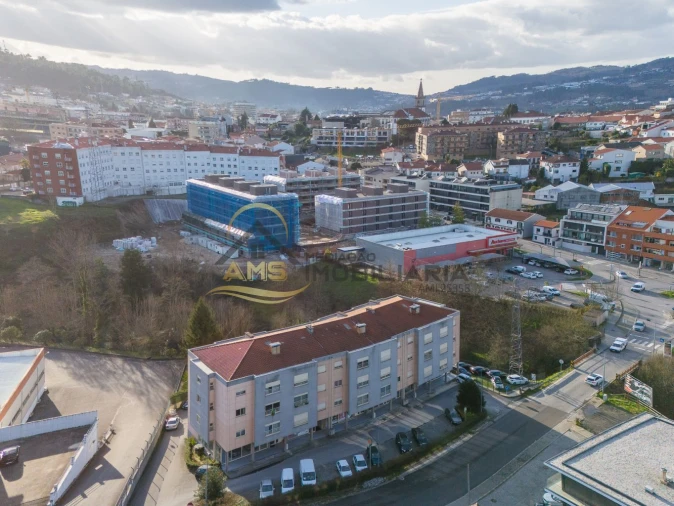 Apartamento T3 para Venda em Quinchães Foto 8