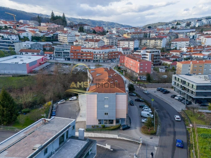 Apartamento T3 para Venda em Quinchães Foto 14