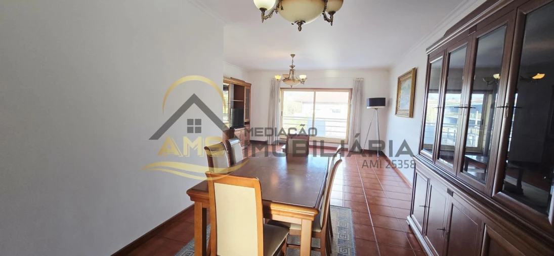 Apartamento T3 para Venda em Quinchães Foto 44