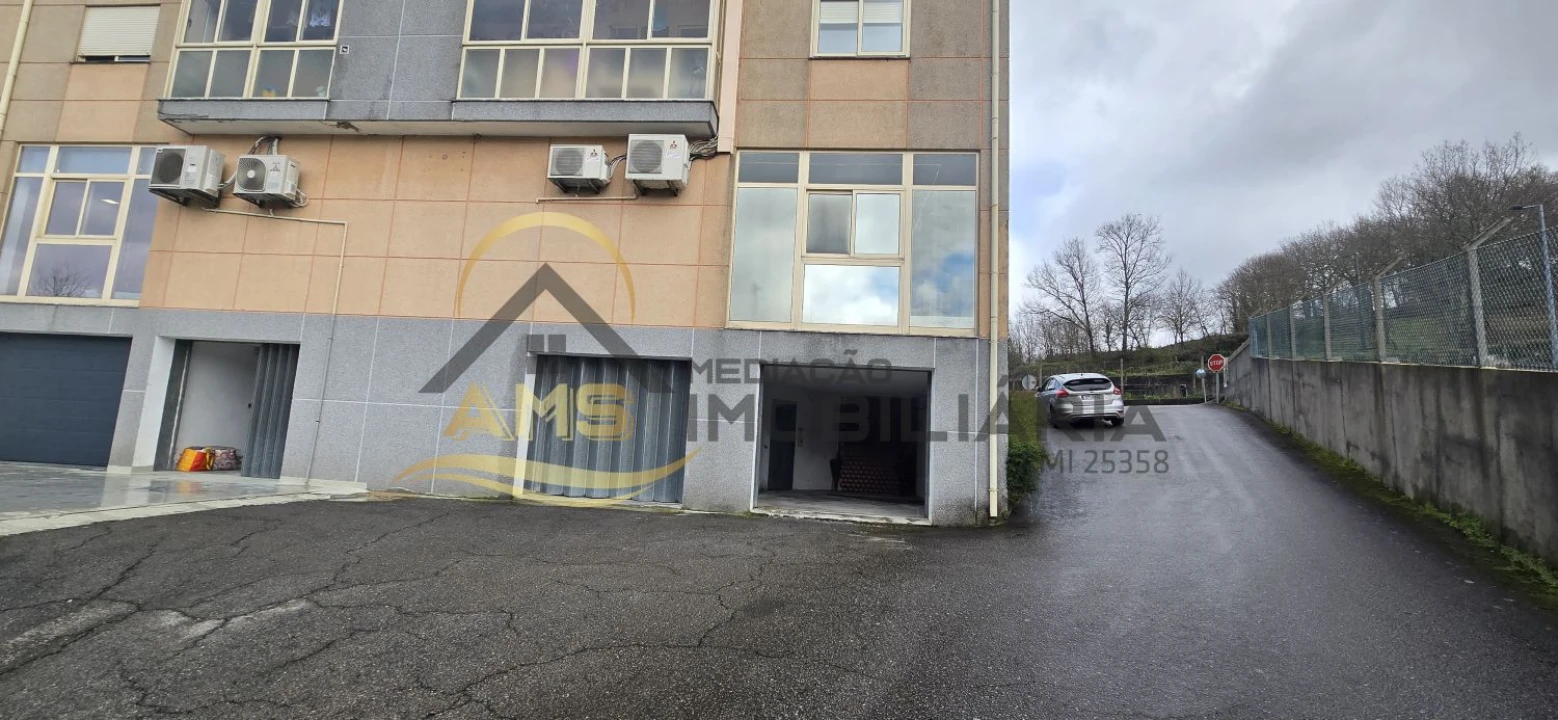 Apartamento T3 para Venda em Quinchães Foto 58