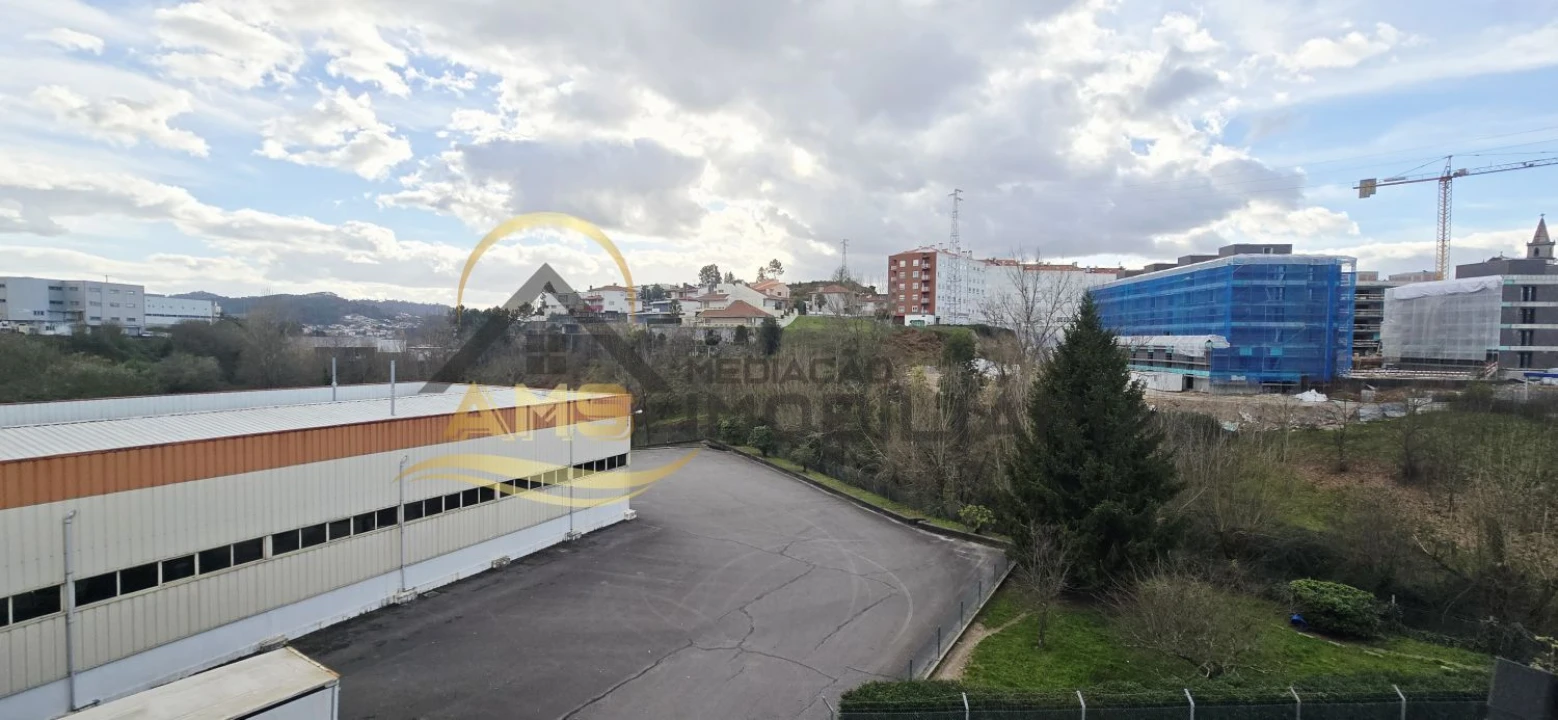 Apartamento T3 para Venda em Quinchães Foto 38