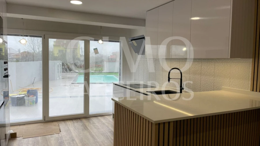 Moradia T3 para Venda em Gafanha da Encarnação Foto 2