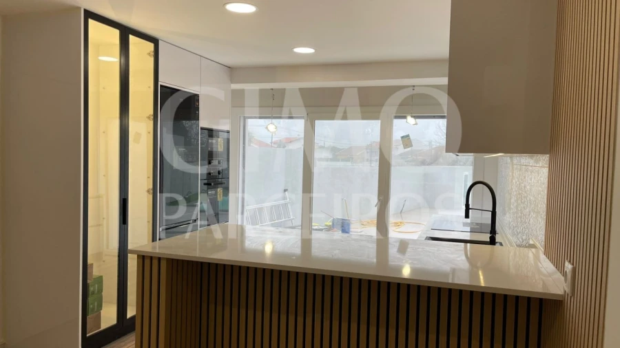 Moradia T3 para Venda em Gafanha da Encarnação Foto 3