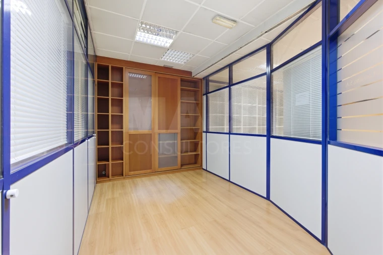 Loja para Venda em Alcobaça e Vestiaria Foto 5