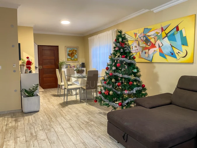 Moradia T4 para Venda em Alcabideche Foto 3