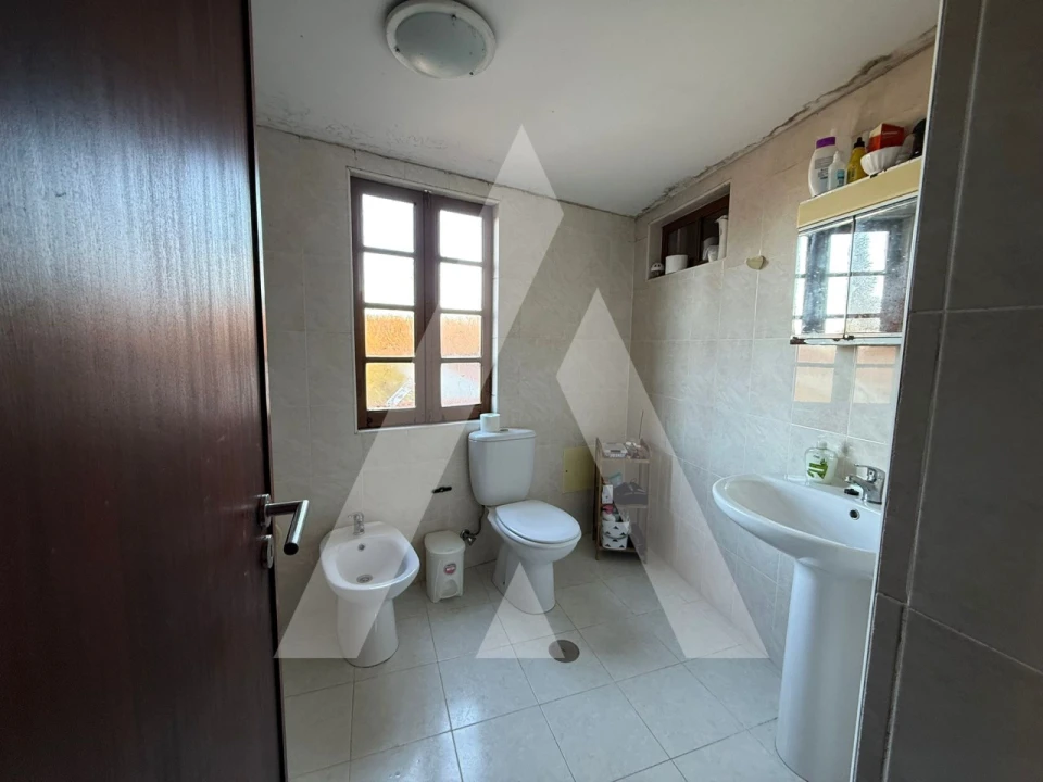 Moradia T4 para Venda em Aradas Foto 14