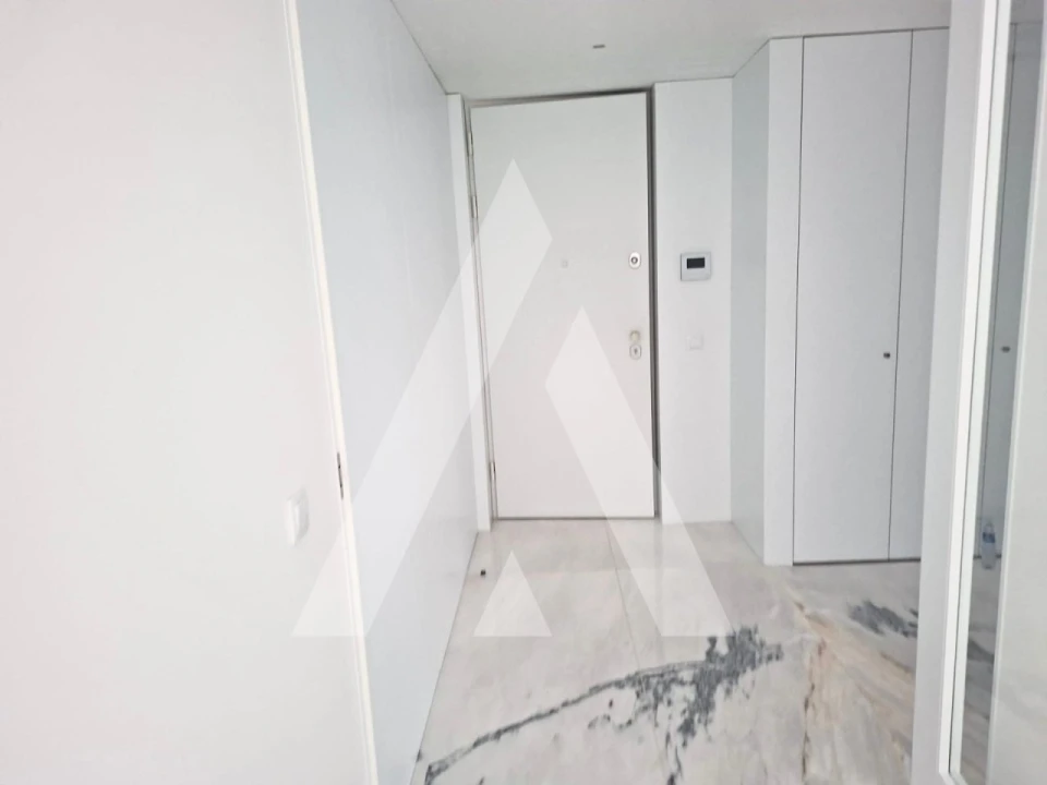 Apartamento T3 para Arrendamento em Santa Maria Maior e Monserrate e Meadela Foto 7