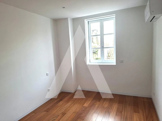 Apartamento T3 para Arrendamento em Santa Maria Maior e Monserrate e Meadela Foto 9