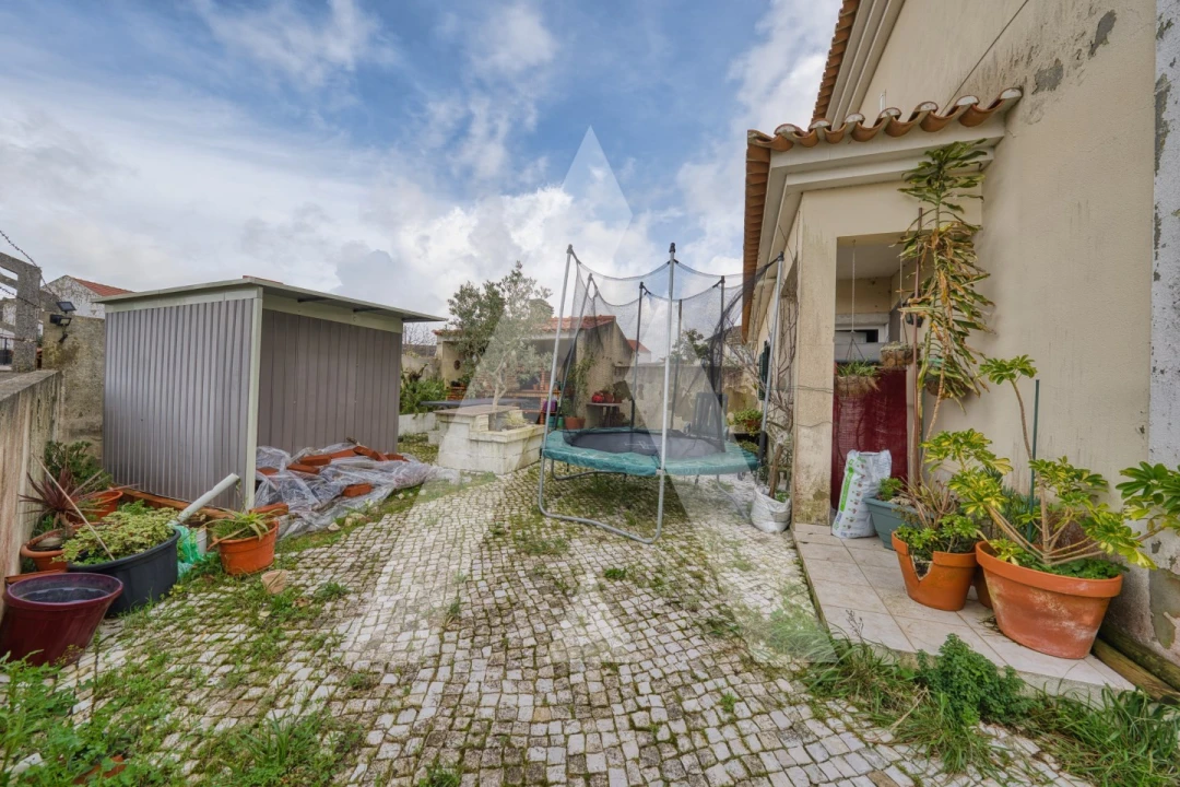 Moradia T4 para Venda em Lamas e Cercal Foto 4