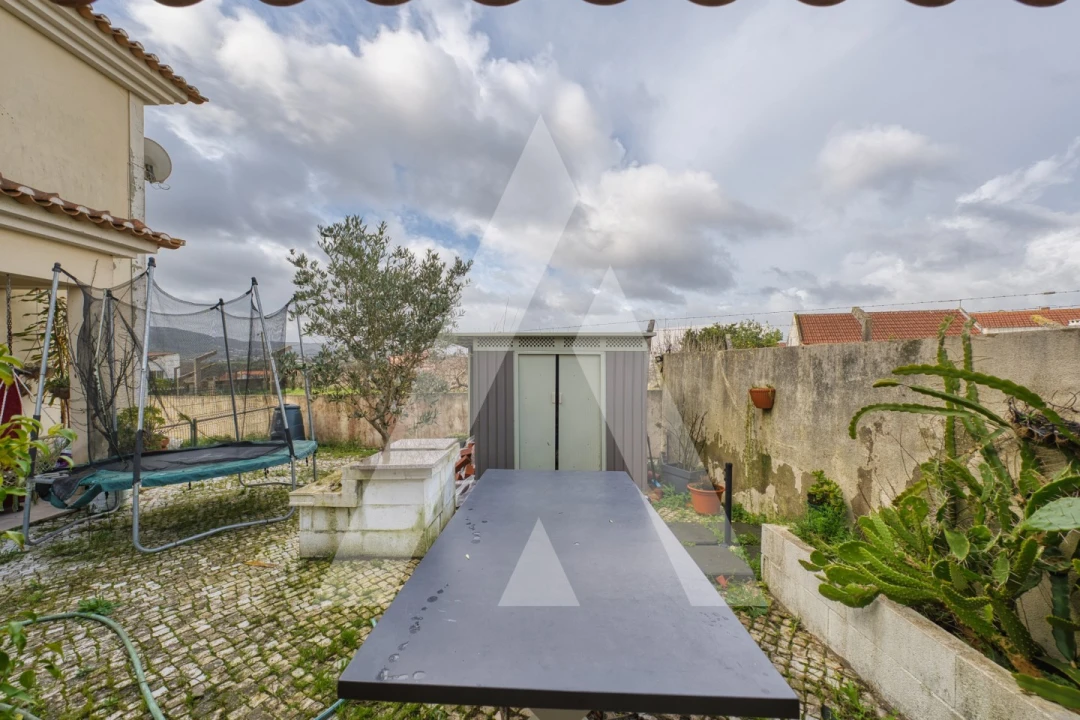 Moradia T4 para Venda em Lamas e Cercal Foto 7